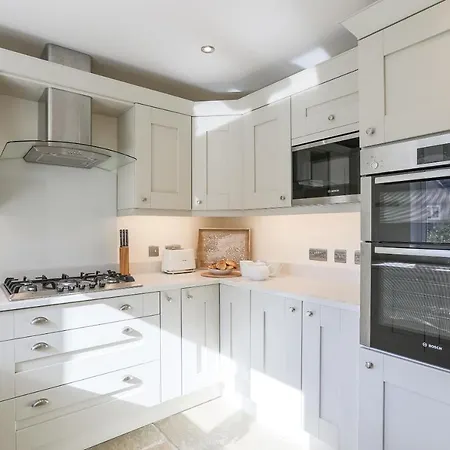 Staddlestone Mews Broadway  Exterior photo